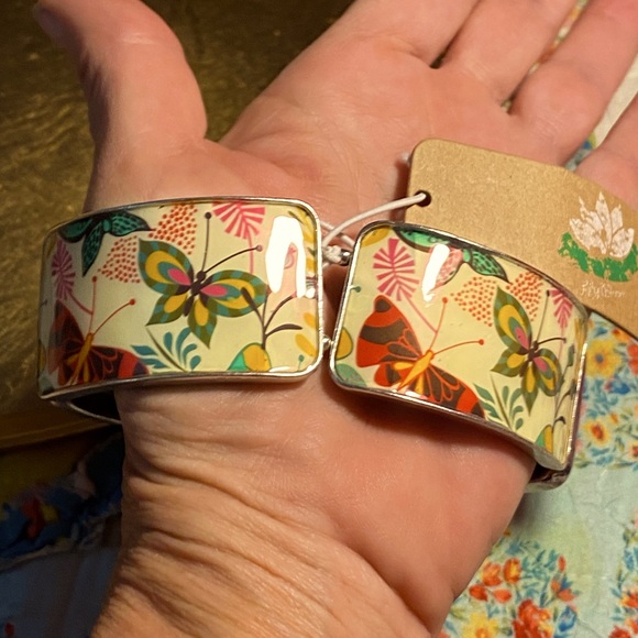 SALE 2/$20!! NWT Lily Bloom flower,butterfly bracelet,earth friendly - Picture 9 of 11